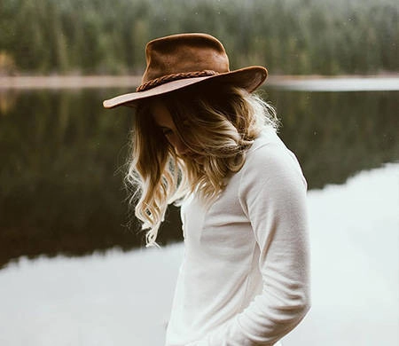 How to Wear Hats Like a Pro This Fall | Minnetonka Moccasin